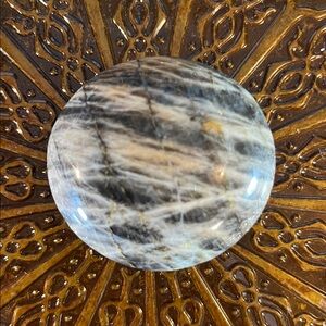 Black moonstone palmstone